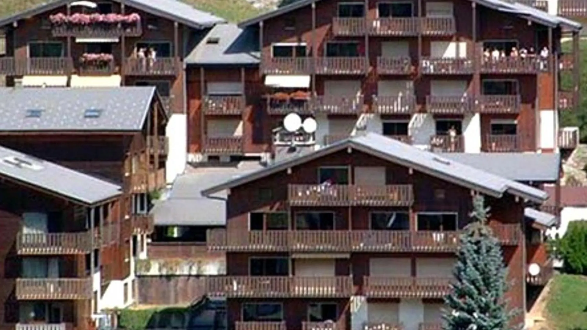 Apartment Duplex 10 Personnes Avec Balcons Et Garage - La Clusaz Centre, Proche Pistes Et Commerces - Fr-1-459-177